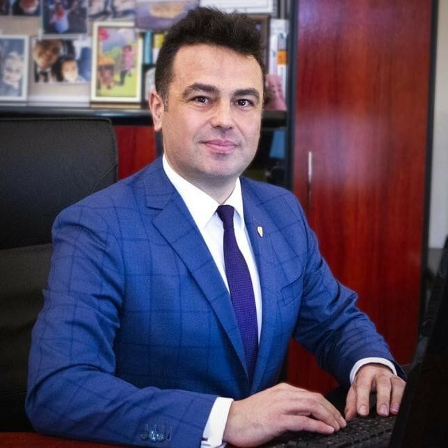 Prof. Dorel Paraschiv